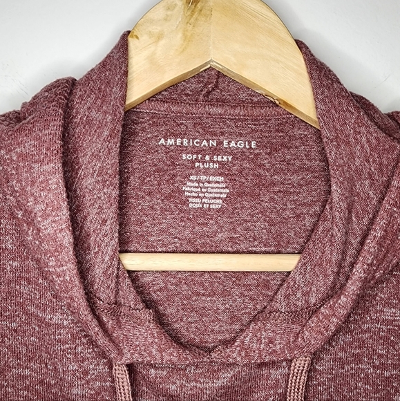 Extra Small American Eagle Outfitters Pink Soft & Plush Sweater - Picture 2 of 2